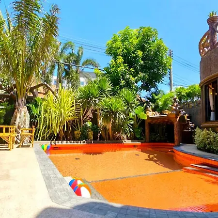 Manjiland Luxury Pool Walking Street * Pattaya
