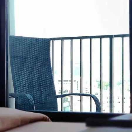 I Of Location And Infinity Pool Holiday home Pattaya