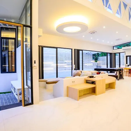 Glass Private Pool Villa *