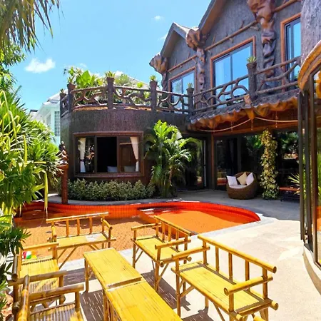 Manjiland Luxury Pool Walking Street Villa *