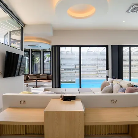 Glass Private Pool Pattaya