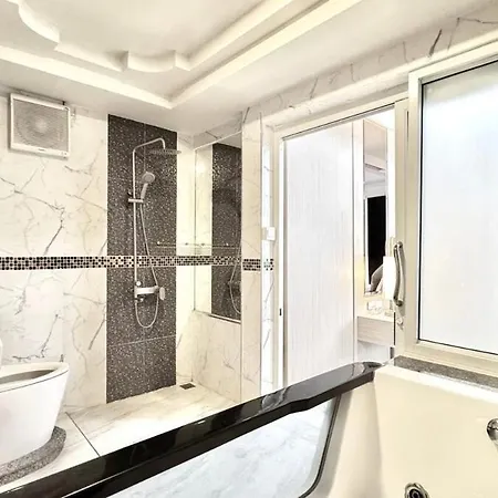 Luxury 5 Bedroom Thaibali Near Walking Street