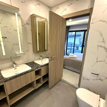 Zensiri Luxury Privat Pool Prime Midtown * Pattaya