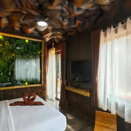 Manjiland Luxury Pool Walking Street * Pattaya