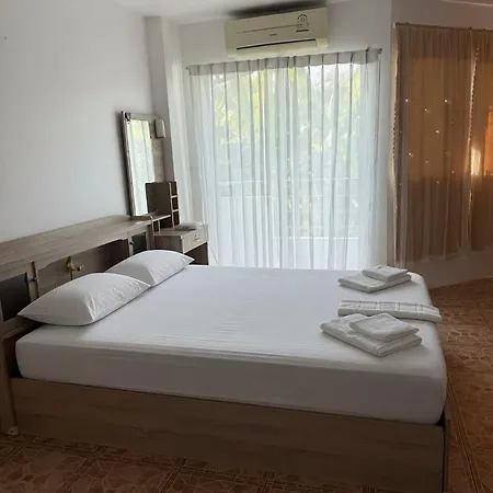 Guest house Sunny Bunny House *