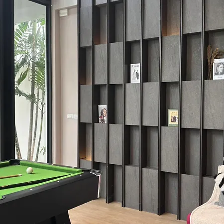 Villa 中天海滩四卧五卫私人泳池别墅 近海滩 Pattaya