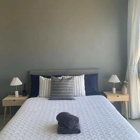 Unixx Seaview - South