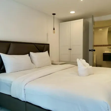 Anjia Suksabai Pool Villa Pattaya