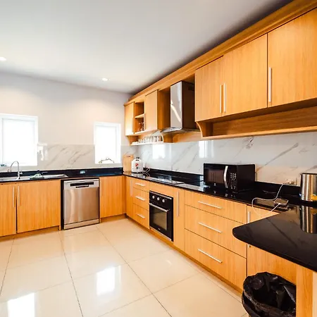 Villa Lagoon 8bhk Luxury Pool Pattaya