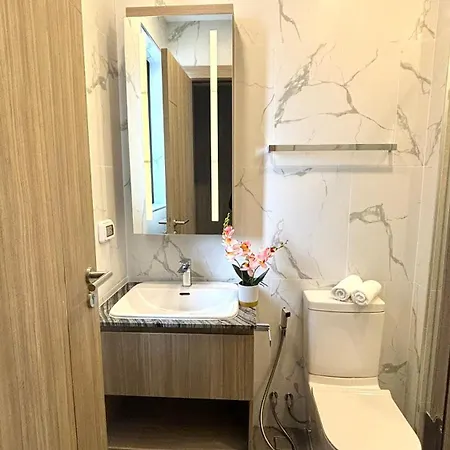 Villa Zensiri Luxury Privat Pool Prime Midtown