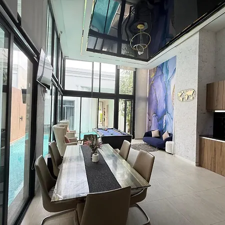 Modern Luxury *