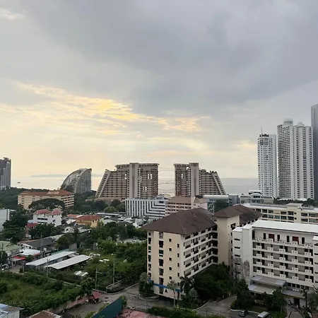 Lumpini Naklua Wongamat Aparthotel