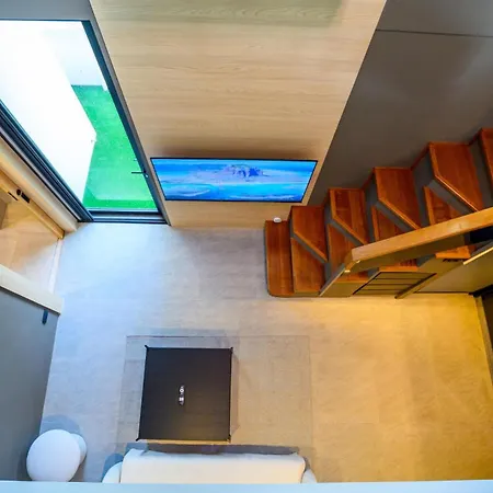 Glass Private Pool
