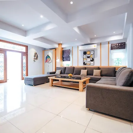 Lagoon 8bhk Luxury Pool Pattaya