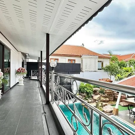 Luxury 5 Bedroom Thaibali Near Walking Street Villa Pattaya