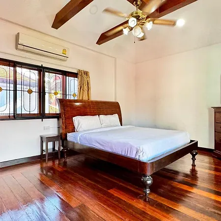Luxury 5 Bedroom Thaibali Near Walking Street Villa *