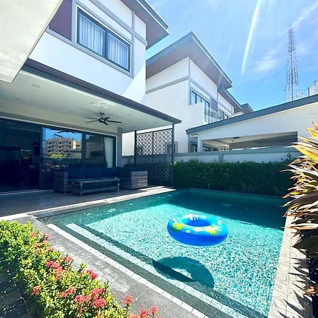 Zensiri Luxury 3br Pool Prime Midtown Villa