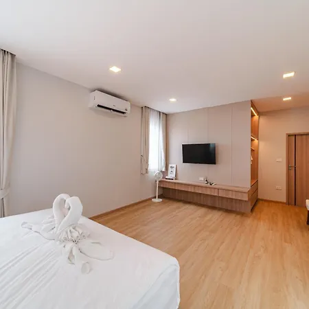 Serene Pool Villa Pattaya