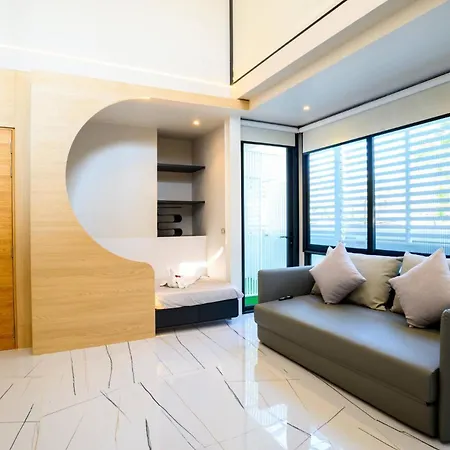 Glass Private Pool *