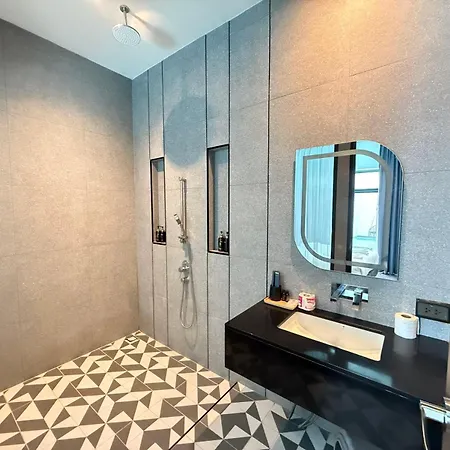 Modern Luxury * Pattaya