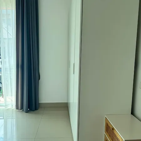 Lion Queen 5-bedroom Pool Villa *