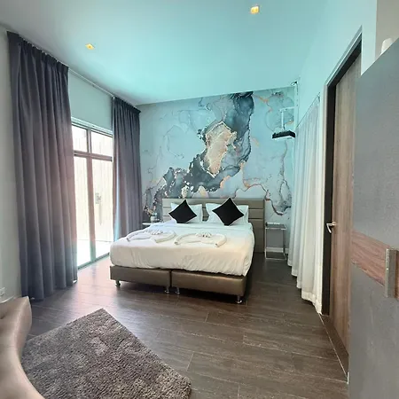 Modern Luxury *