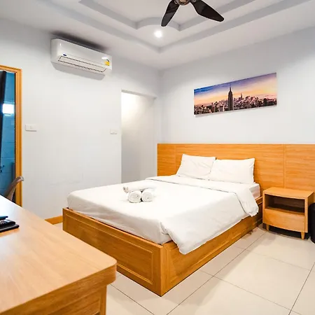 Lagoon 8bhk Luxury Pool Pattaya