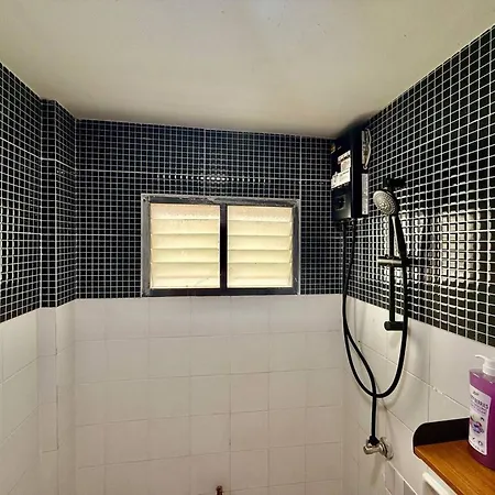 Guest house Entire 3rd Floor- 2min Walk To Dongtan Pattaya