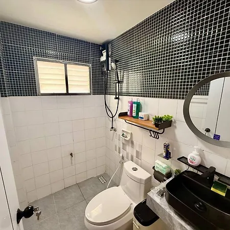 Heaven Of Pattaya, Entire Private 2 Floors, 3 Bedrooms For Big Families Holiday home *