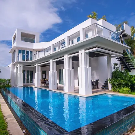 Hollywood Pool Jomtien Pattaya
