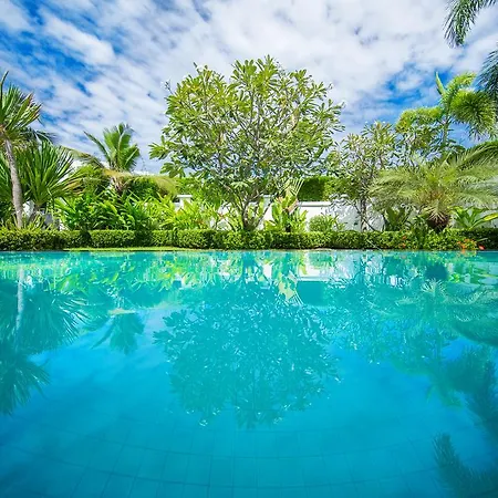 Hollywood Pool Jomtien * Pattaya