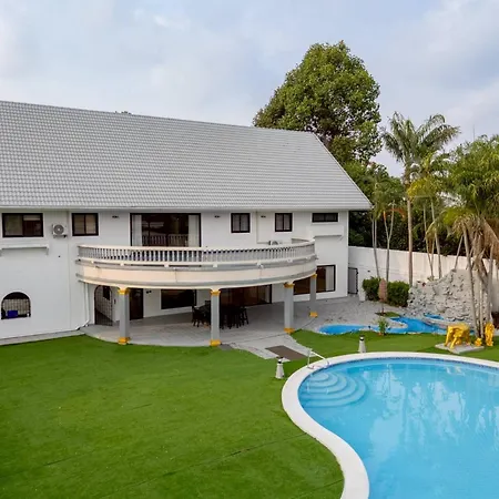 Villa Luxury 5 Bedroom Private Party Pool Pattaya