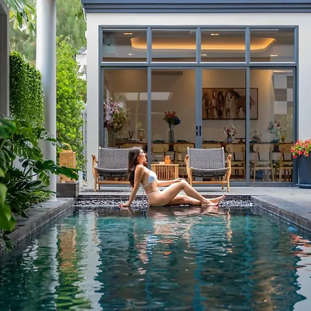 D'amico, Villa Pattaya