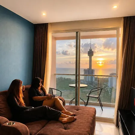 Sea Breezes - Sea View With Swimming Pool Pattaya