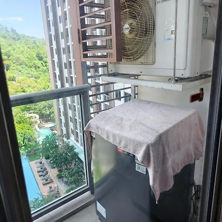 1br High Floor Pool View Close To Walking Street Pattaya