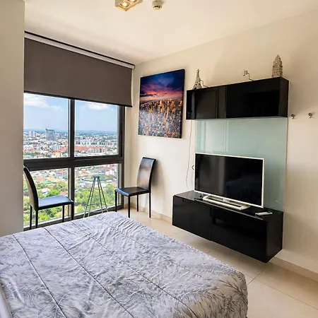 Apartment High Rise Luxury Near & Walking Street