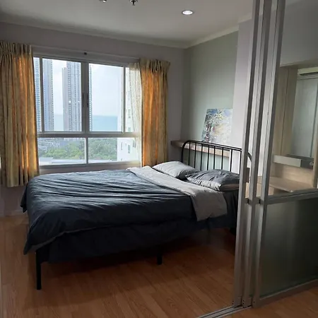 Prime Location In Lumpini, Songthaew Service At The Doorstep, Close To Terminal 21, 7-eleven Downstairs For Convenience