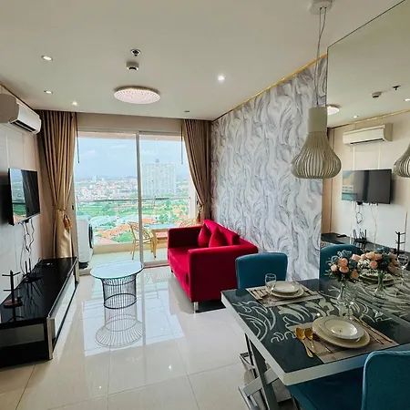 Style Near High Floor Apartment *