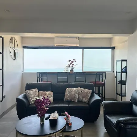 Beautiful 2-bedroom With Pratamnak Sea View Apartment *