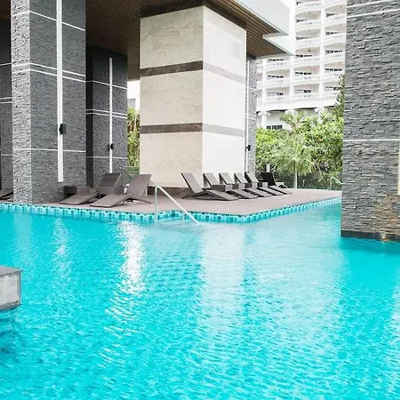 Apartment W-tower Wongamat Beachfront Pattaya