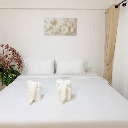 White House Apartment Pattaya