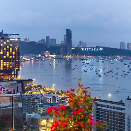 Muxa 市中心海景公寓 无边泳池近海滩 *