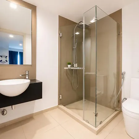 Beautiful Sea View 2br Near Walking Street Apartment