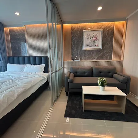 Lumpini Naklua Apartment Pattaya