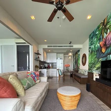 Apartment Cozy 2br L Sea View L Pool And Gym Pattaya