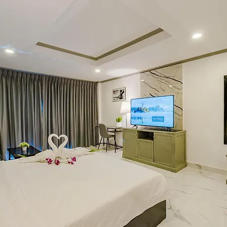 Del Max เดล แม็กซ์ พัทยา Pattaya