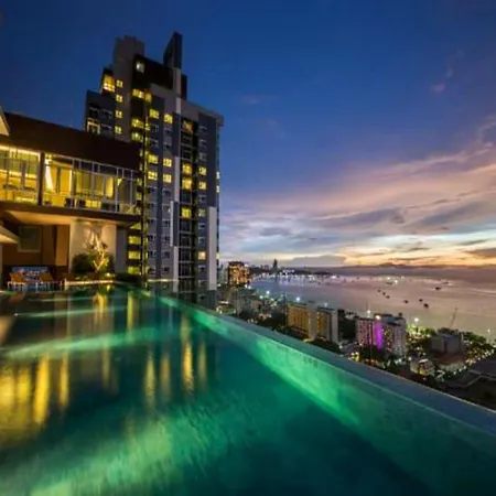 Centric Sea By Allen Apartment