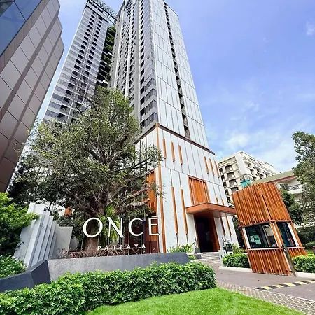 Luxury With Scenic Rooftop Pool Near Terminal 21 *