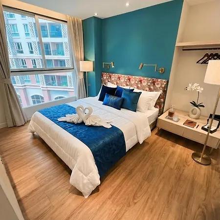 Grande Caribbean Water Park Apartment