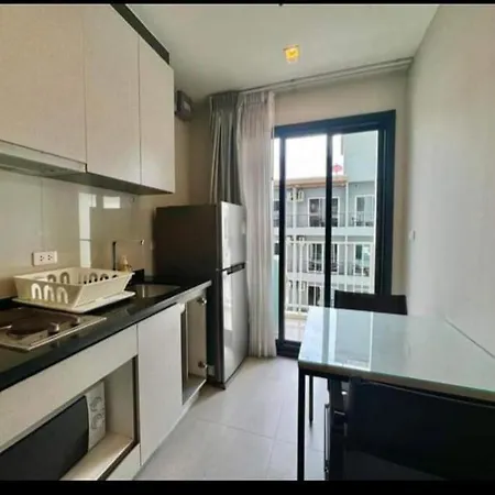 Cozy At The Base - Infinite Pool Apartment